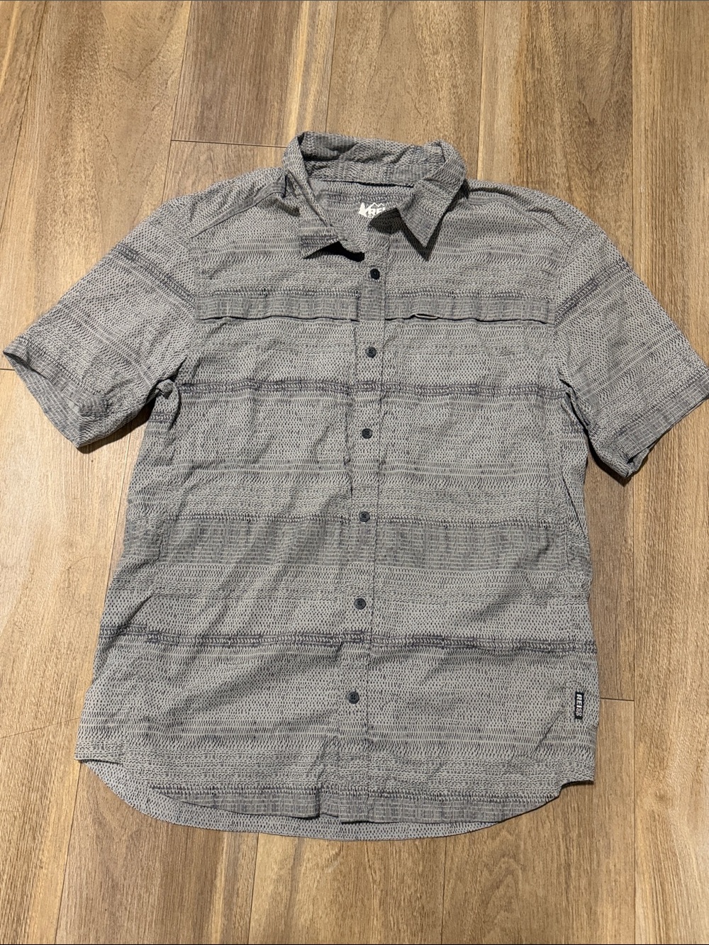 REI Co-op Mens Sahara Gray Short Sleeve Outdoors Nylon Shirt